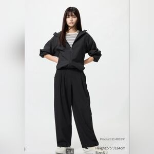 NWOT UNIQLO Ultra Stretch Active Wide Pants. Size S